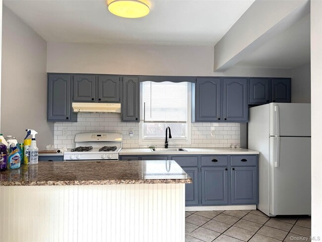 property at 120 Lincoln Ave