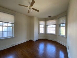 6401 Alamo Ave in Clayton, MO - Building Photo - Building Photo