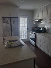 194 Covert Ave, Unit 194 Covert Avenue 1st FL in Floral Park, NY - Building Photo - Building Photo