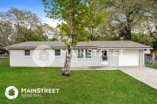 2421 Harvard Rd in DeLand, FL - Building Photo