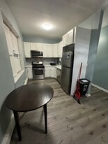 290 Ogden St, Unit 3 in Orange, NJ - Building Photo