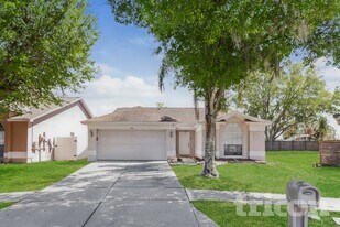 4706 Stove Pl in Valrico, FL - Building Photo