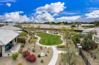 82647 Rosewood Dr in Indio, CA - Foto de edificio - Building Photo