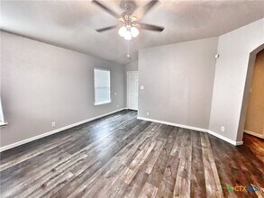 2141 Sinclair Dr in New Braunfels, TX - Building Photo - Building Photo