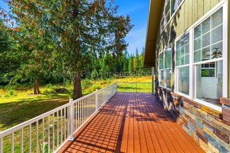 1274 N Wrenco Rd in Sandpoint, ID - Building Photo - Building Photo