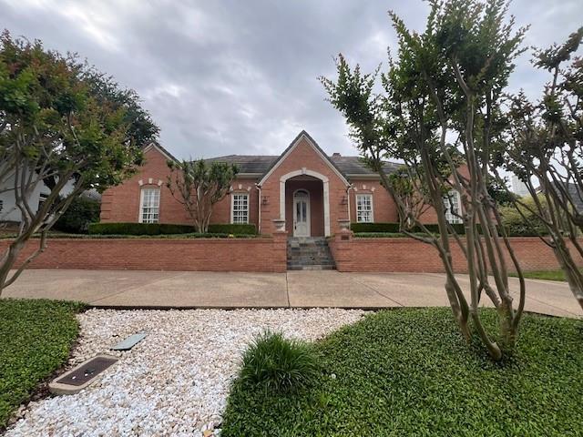 property at 6509 Muirfield Rd