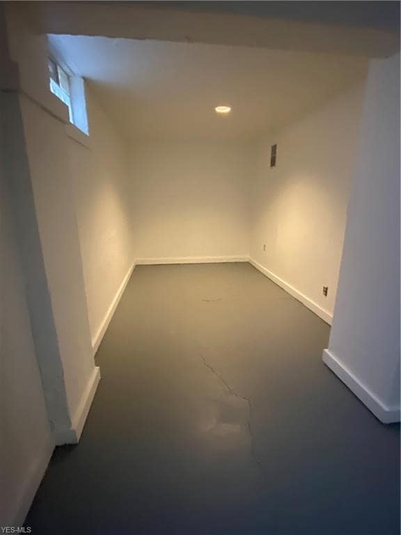 1181 Hilltop Dr in Akron, OH - Building Photo - Building Photo