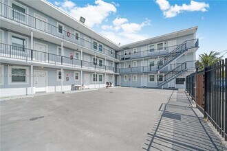 1281 NW 61st St in Miami, FL - Building Photo - Building Photo