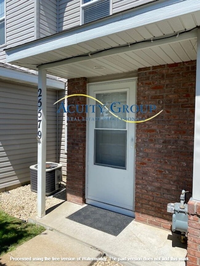 25579 Pine Ridge Rd in Zimmerman, MN - Building Photo - Building Photo