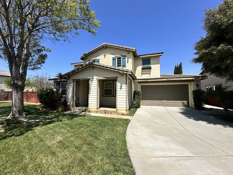 1155 Polyanthus Ln in Beaumont, CA - Building Photo