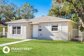 2045 14th St S in St. Petersburg, FL - Building Photo - Building Photo