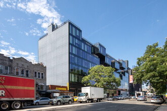 Corte in Long Island City, NY - Building Photo - Building Photo