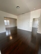 826 Isabella St in Oakland, CA - Building Photo - Building Photo
