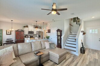 1068 Grayson Ave in Hinesville, GA - Building Photo - Building Photo