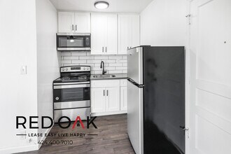 851 S Kenmore Ave in Los Angeles, CA - Building Photo - Building Photo