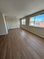 887 Farmington Ave in West Hartford, CT - Building Photo