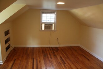 2624 Weaver Rd SW in Roanoke, VA - Foto de edificio - Building Photo