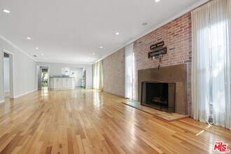 1246 N Genesee Ave in West Hollywood, CA - Building Photo - Building Photo