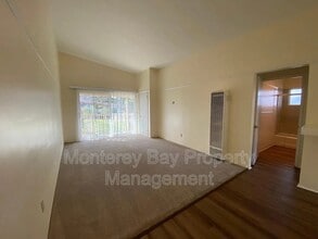 420 Lighthouse Ave in Pacific Grove, CA - Building Photo - Building Photo