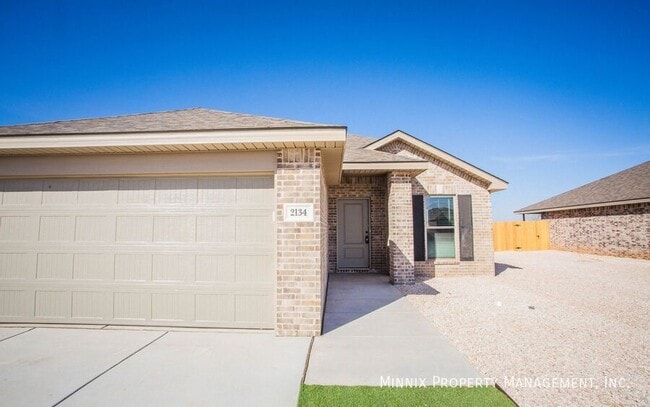 2134 Langford Ave in Lubbock, TX - Foto de edificio - Building Photo