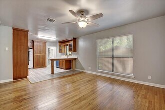 3306 Hemlock Ave in Austin, TX - Building Photo - Building Photo