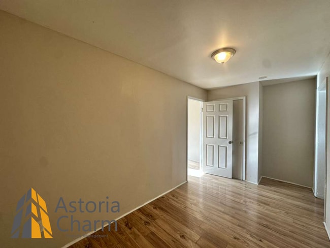 910 Edmondson Ave in Baltimore, MD - Building Photo - Building Photo