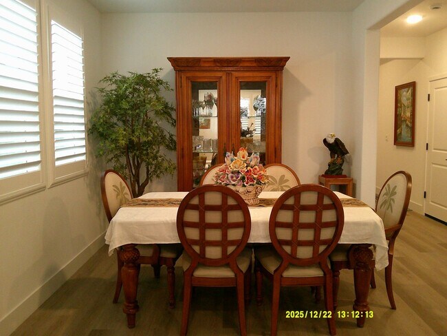 2255 Lark Way in Dixon, CA - Building Photo - Building Photo