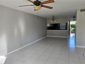 2660 Kings Lake Blvd in Naples, FL - Building Photo - Building Photo