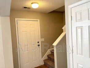 7104 Merrywood Dr in Fairburn, GA - Building Photo - Building Photo