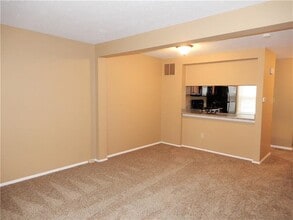 280 Quail Run Rd in Venetia, PA - Building Photo - Building Photo