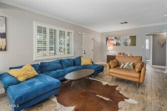 4302 E Wilshire Dr in Phoenix, AZ - Building Photo - Building Photo