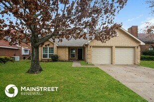 835 Collins Blvd in Cedar Hill, TX - Building Photo