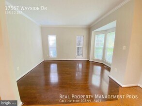 17567 Wayside Dr in Dumfries, VA - Building Photo - Building Photo