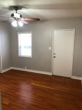 1097 St Louis Ave in Long Beach, CA - Building Photo - Building Photo