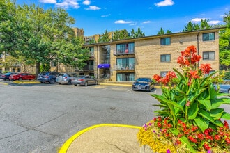 Acclaim at Alexandria in Alexandria, VA - Foto de edificio - Building Photo