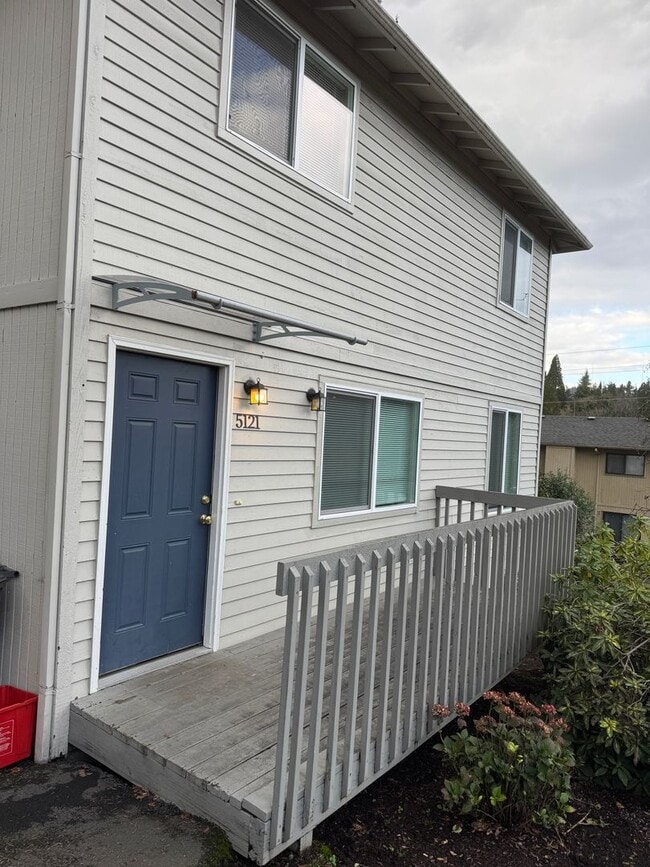 5121 SW 62nd Ave in Portland, OR - Building Photo - Building Photo