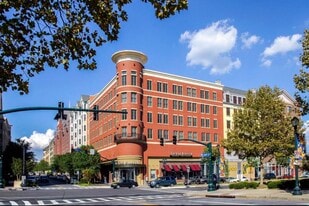 38 Maryland Ave, Unit Penthouse 608 in Rockville, MD - Building Photo