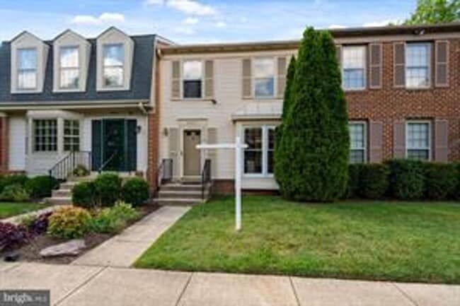 property at 6531 Kemper Lakes Ct