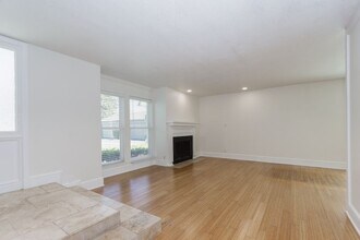 998 Cartier Ln in Foster City, CA - Building Photo - Building Photo