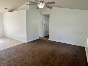 17909 SE 30th Ave in Summerfield, FL - Foto de edificio - Building Photo