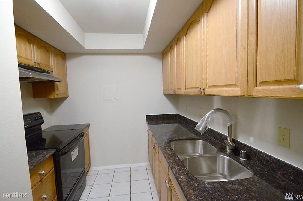 14605 NE 34th St-Unit -Apt H8 in Bellevue, WA - Building Photo