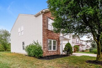 6058 Amber Valley Ln in Indianapolis, IN - Building Photo - Building Photo