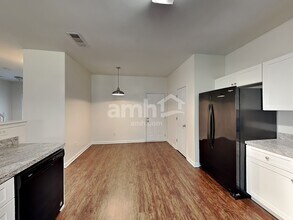 2425 Valley Creek Dr in Lithia Springs, GA - Building Photo - Building Photo