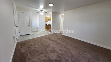 39470 Gary St in Sandy, OR - Building Photo - Building Photo