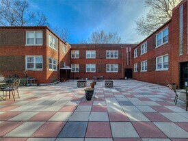 7752 Wise Ave in Richmond Heights, MO - Building Photo