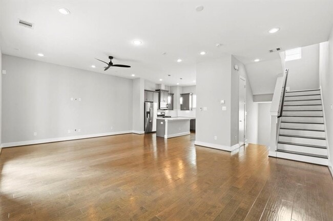 property at 2627 Hutchins St