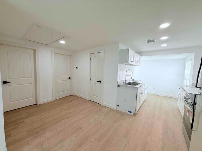 property at 503 Canadian St