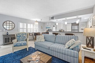 1030 Langer Way in Delray Beach, FL - Building Photo - Building Photo