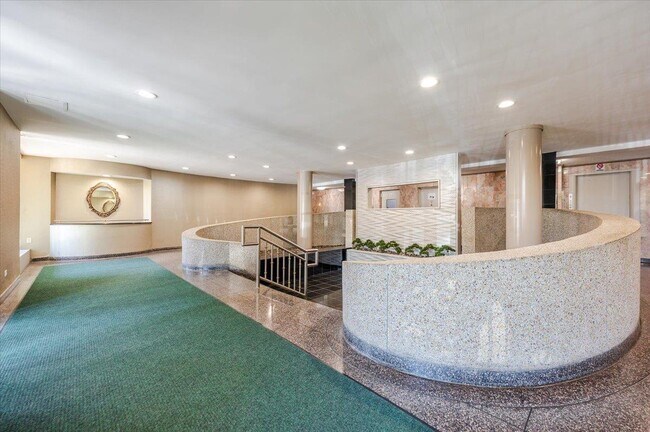 84-20 153rd Ave-Unit -6h in Queens, NY - Building Photo - Building Photo
