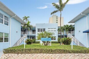 315 Van Buren St, Unit 106B in Hollywood, FL - Building Photo